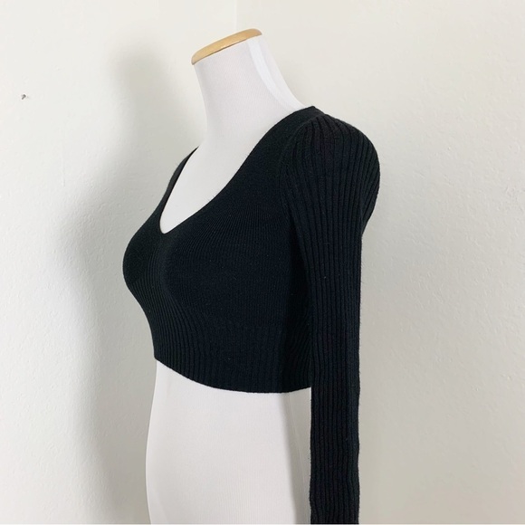 Urban Outfitters Long Bell Sleeve Ribbed Knit V Neck Crop Top - Picture 16 of 16